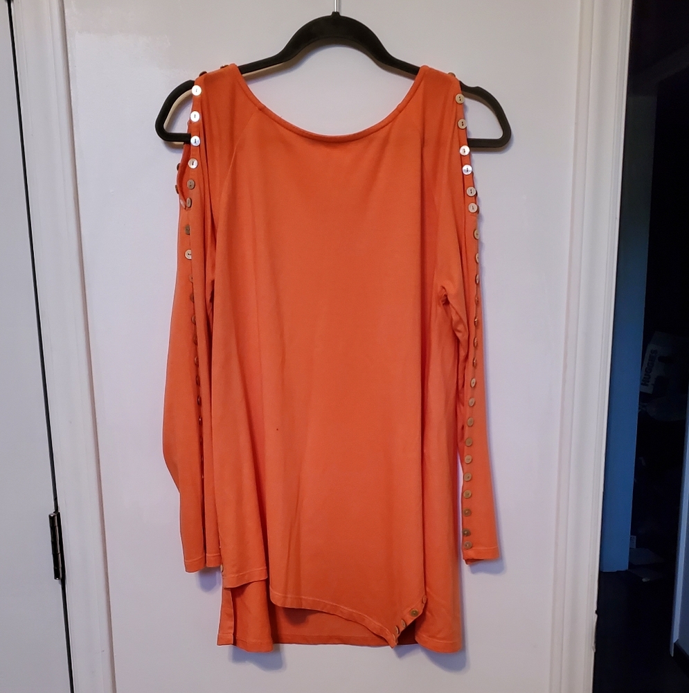 SOFT SOROUNDINGS Orange Cold Shoulder Top with Button Detail Size Small